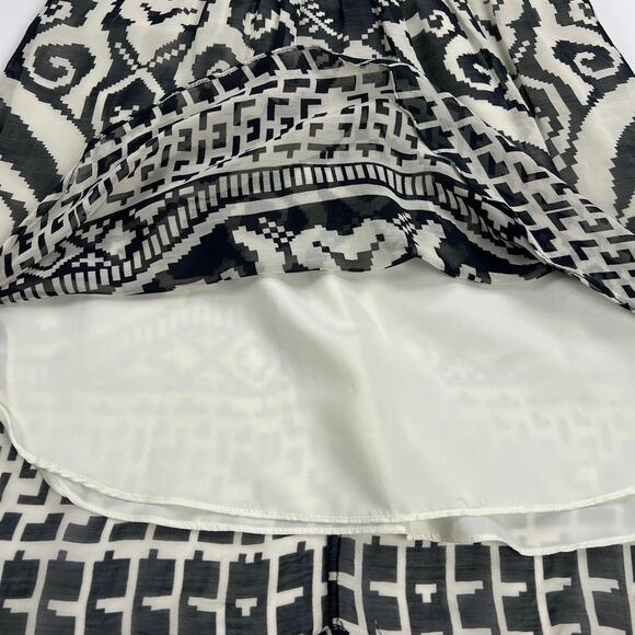 Milly of New York Bold Black White Geometric Cross Back V-Neck Dress Size 2 - Picture 11 of 16